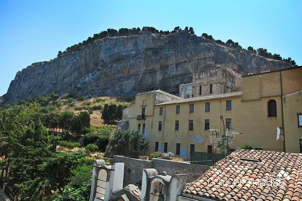 Suite 66 Cefalù 0*,  Italien